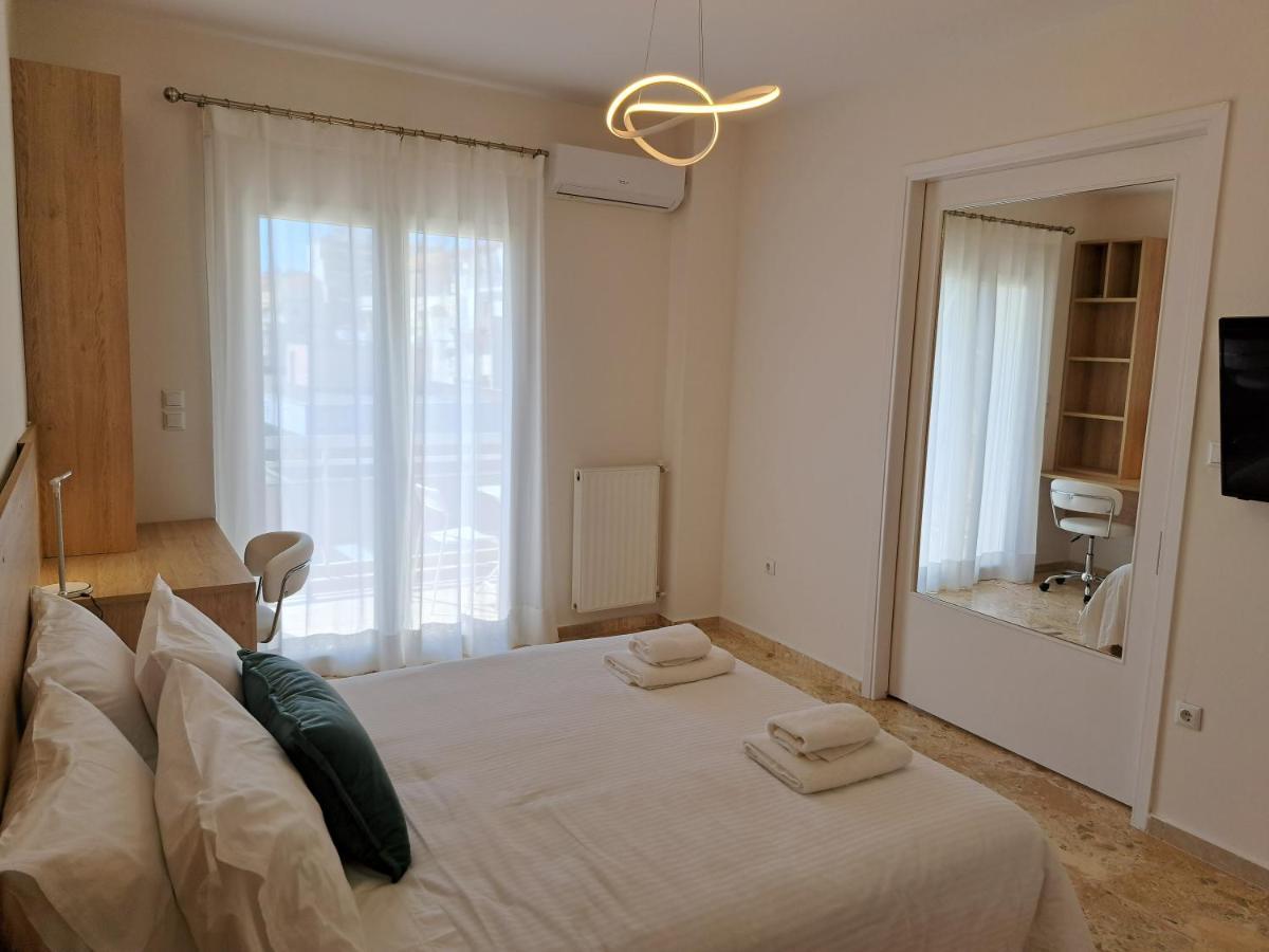 Luxury Suite パトラ エクステリア 写真
